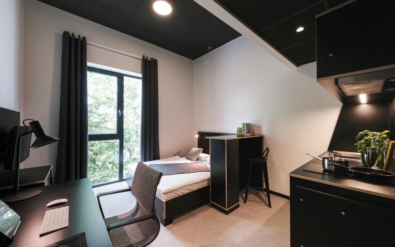 Moliving - Design Hotel & Apartments Duesseldorf-Нойс Экстерьер фото