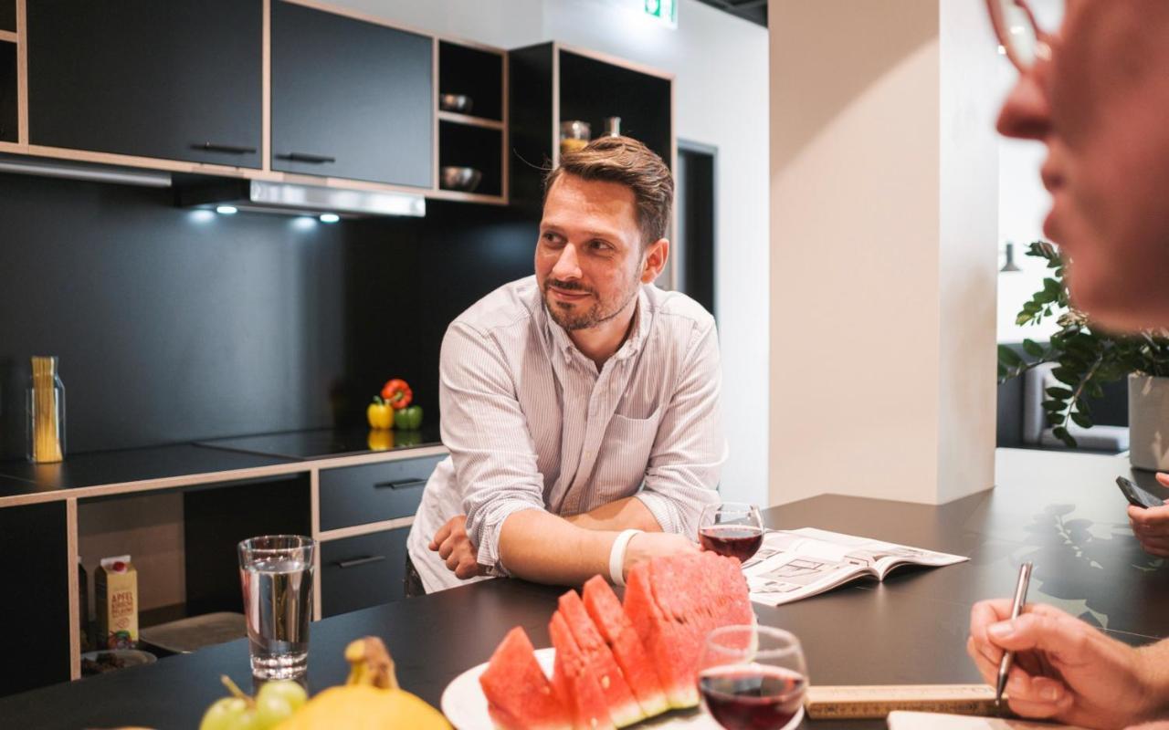 Moliving - Design Hotel & Apartments Duesseldorf-Нойс Экстерьер фото