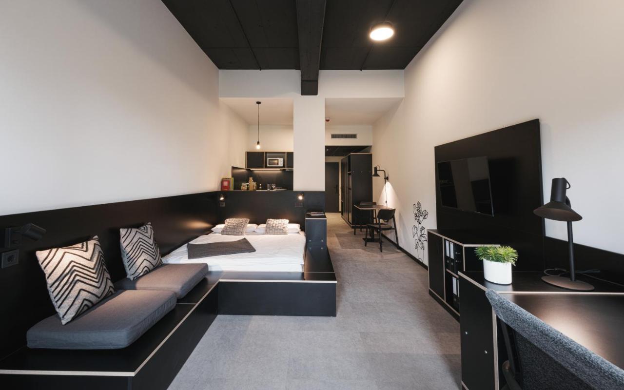 Moliving - Design Hotel & Apartments Duesseldorf-Нойс Экстерьер фото